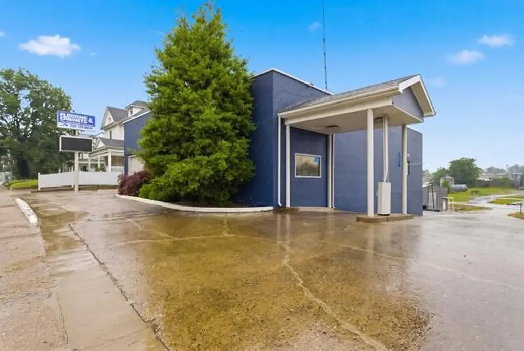 325 W Main Street Lebanon KY 40033