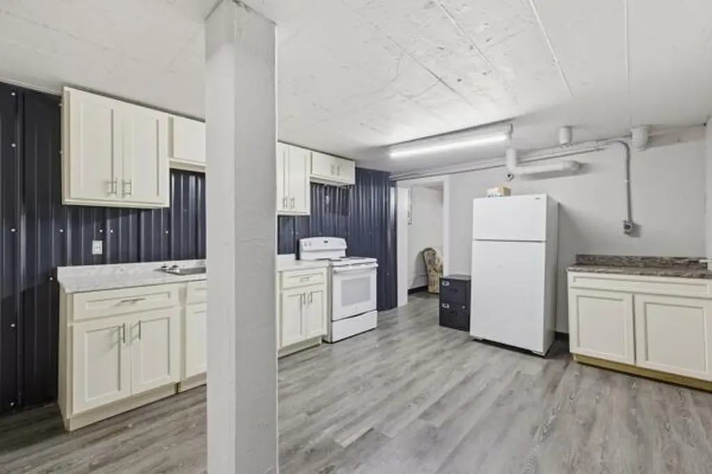 325 W Main Street Lebanon KY 40033