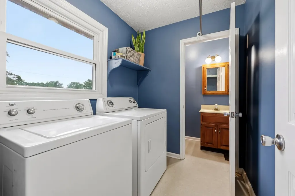 129 Lake Country Road Nicholasville KY 40356