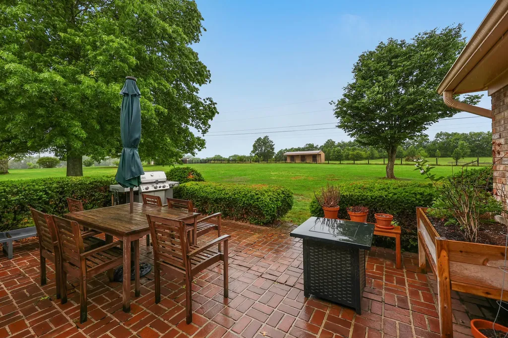 129 Lake Country Road Nicholasville KY 40356