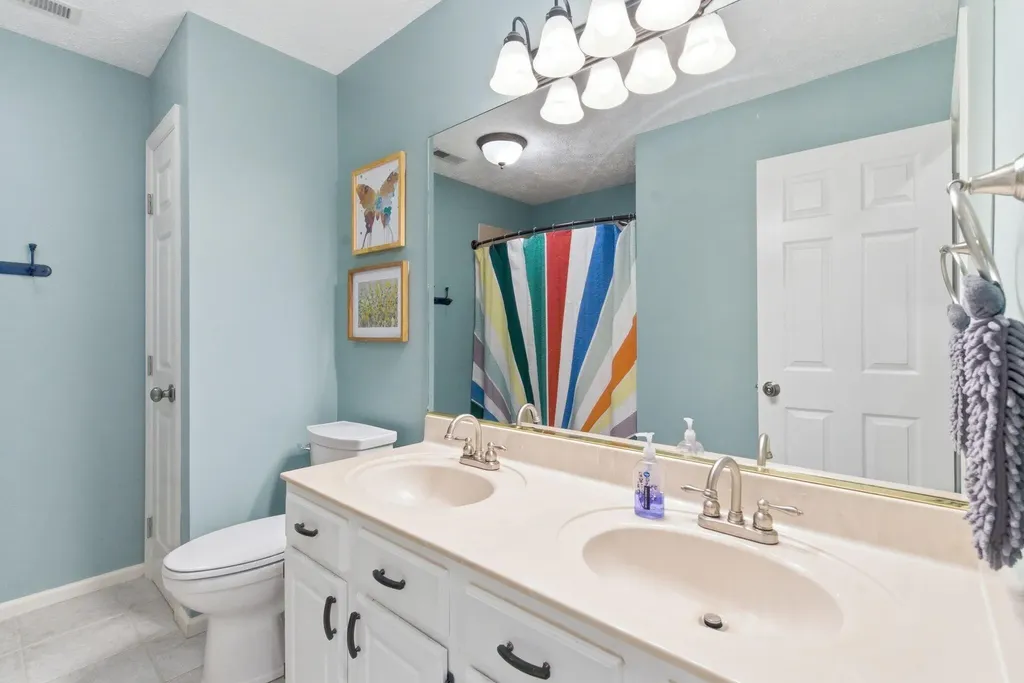 4320 Southmoor Park Lexington KY 40514