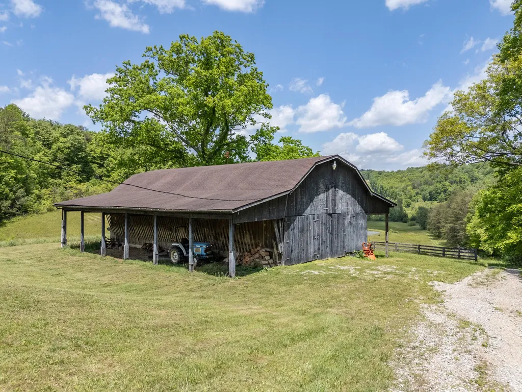 3414 Liberty Road West Liberty KY 41472