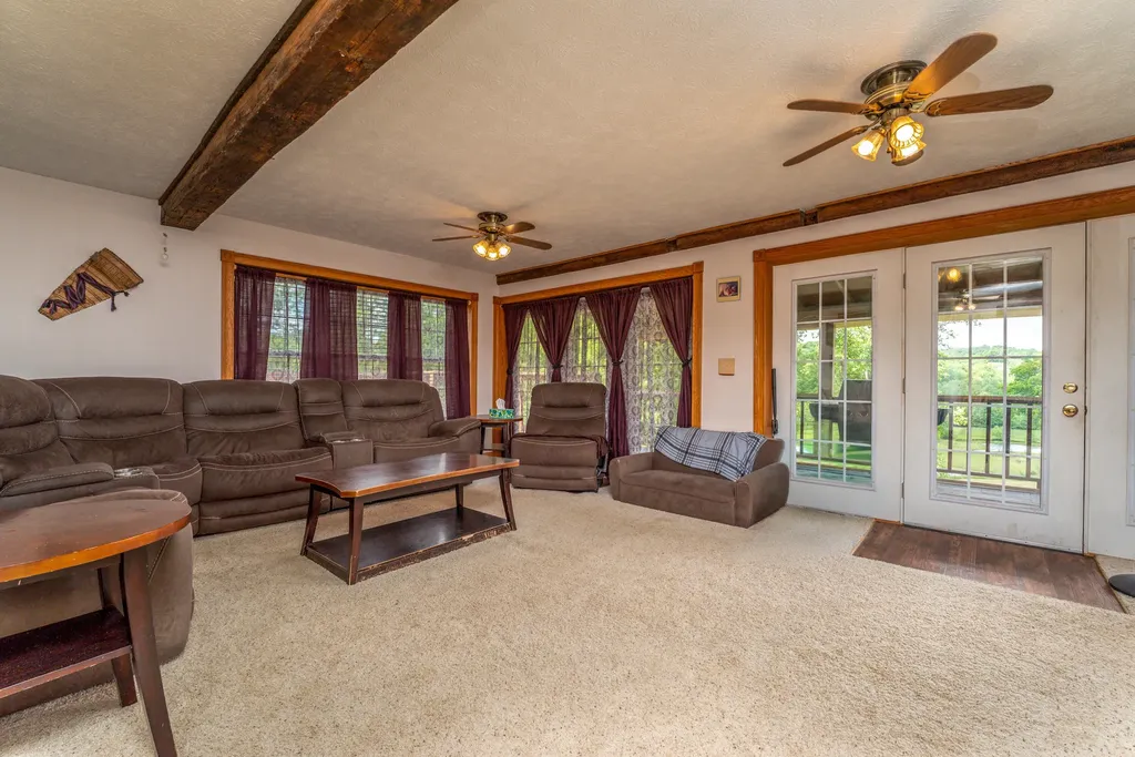3414 Liberty Road West Liberty KY 41472