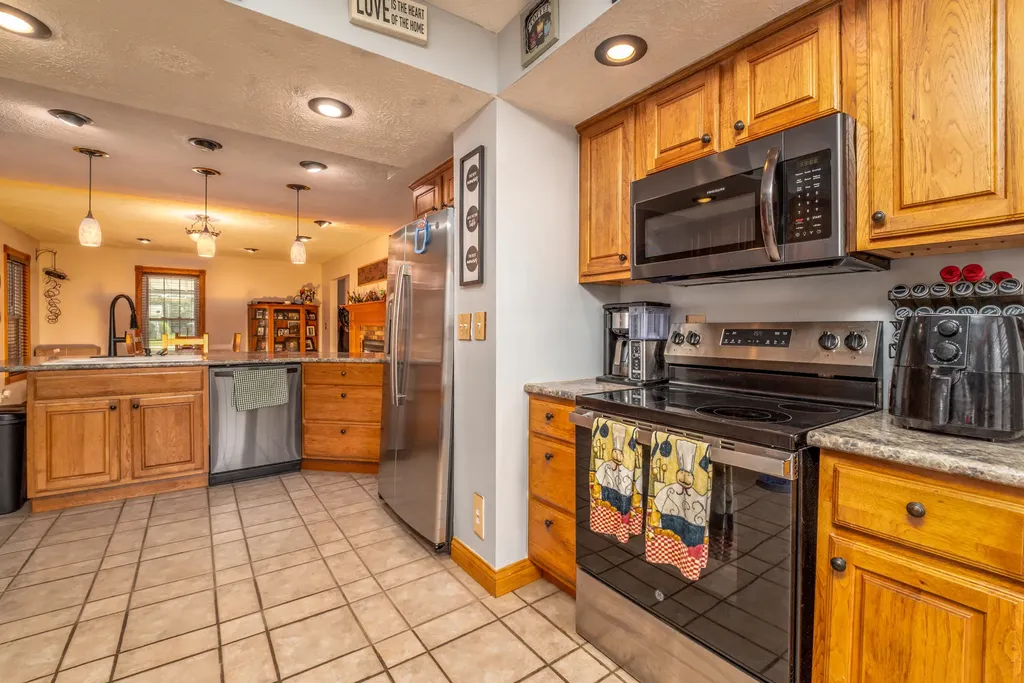 3414 Liberty Road West Liberty KY 41472
