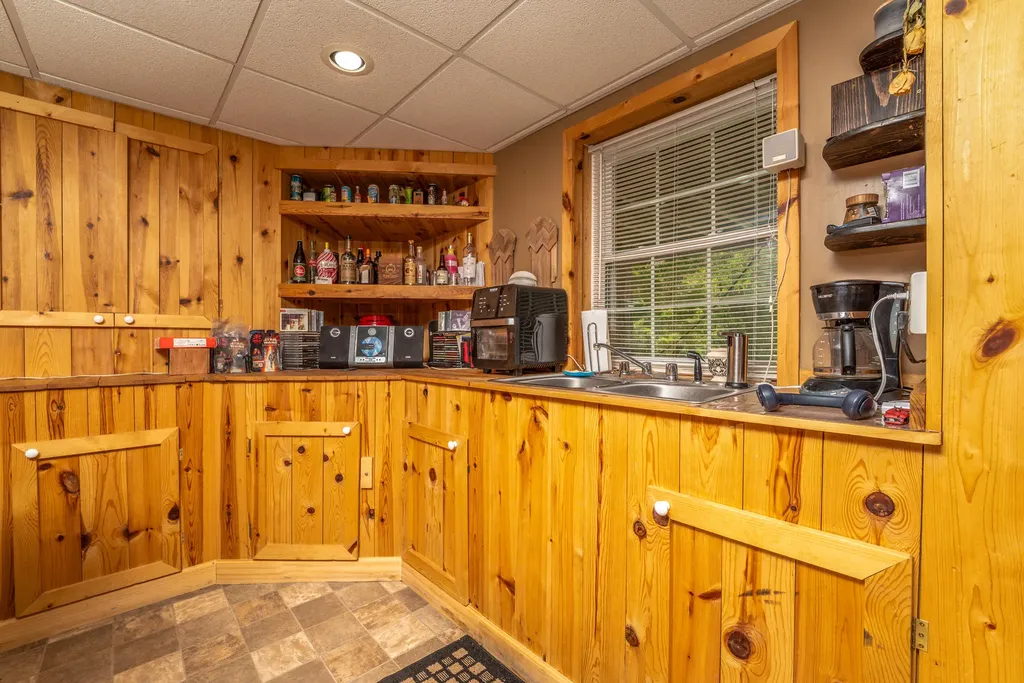 3414 Liberty Road West Liberty KY 41472