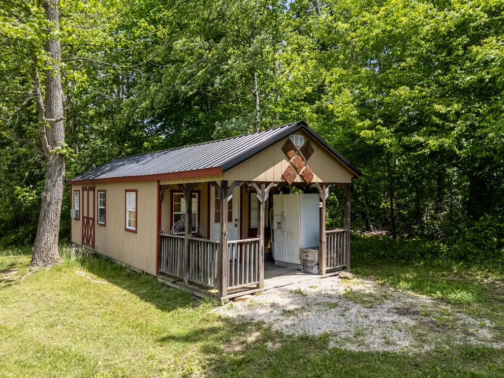 3414 Liberty Road West Liberty KY 41472