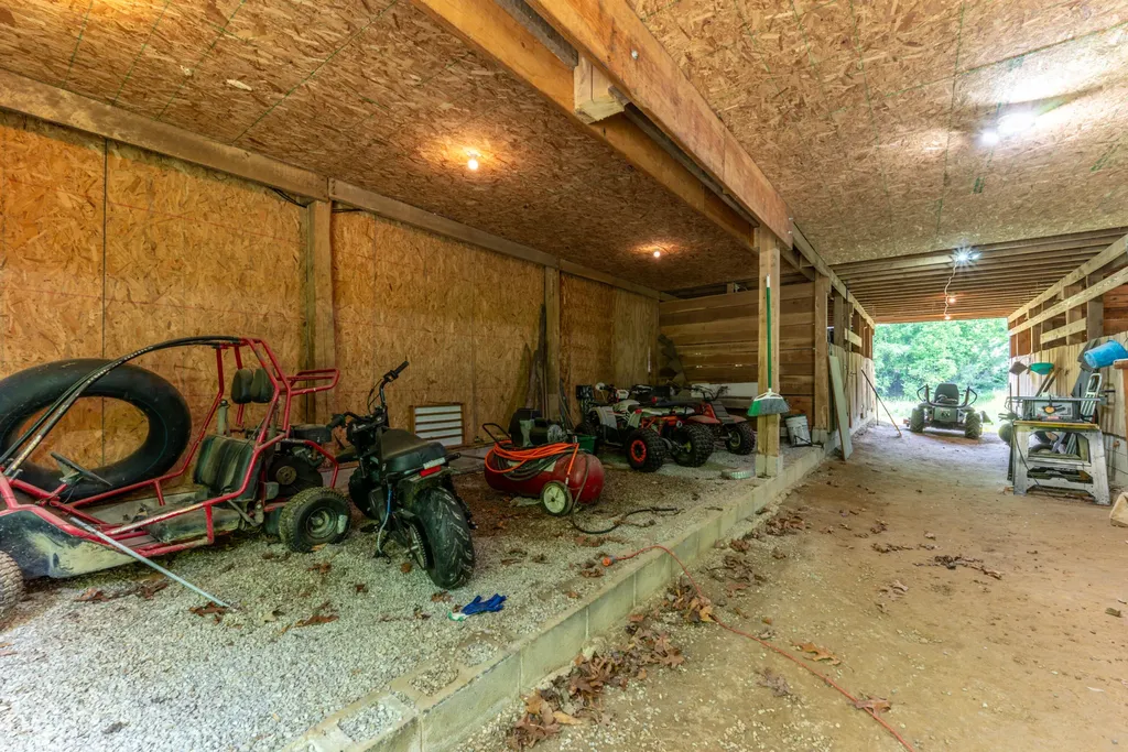 3414 Liberty Road West Liberty KY 41472