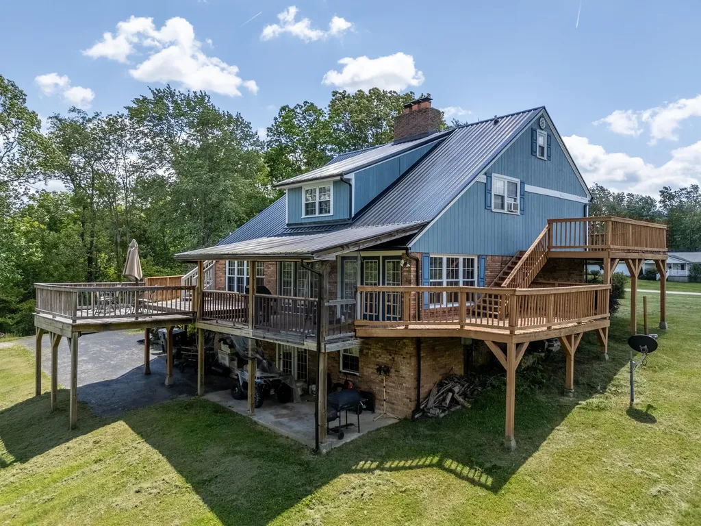 3414 Liberty Road West Liberty KY 41472