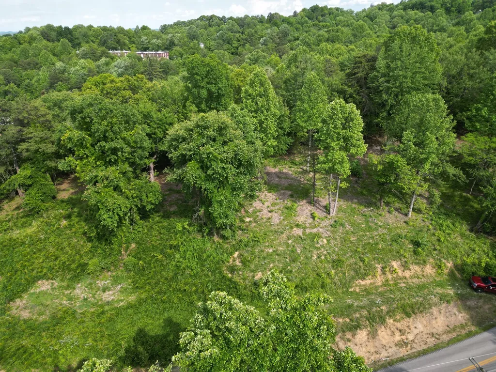 999 5th Street Road Corbin KY 40701