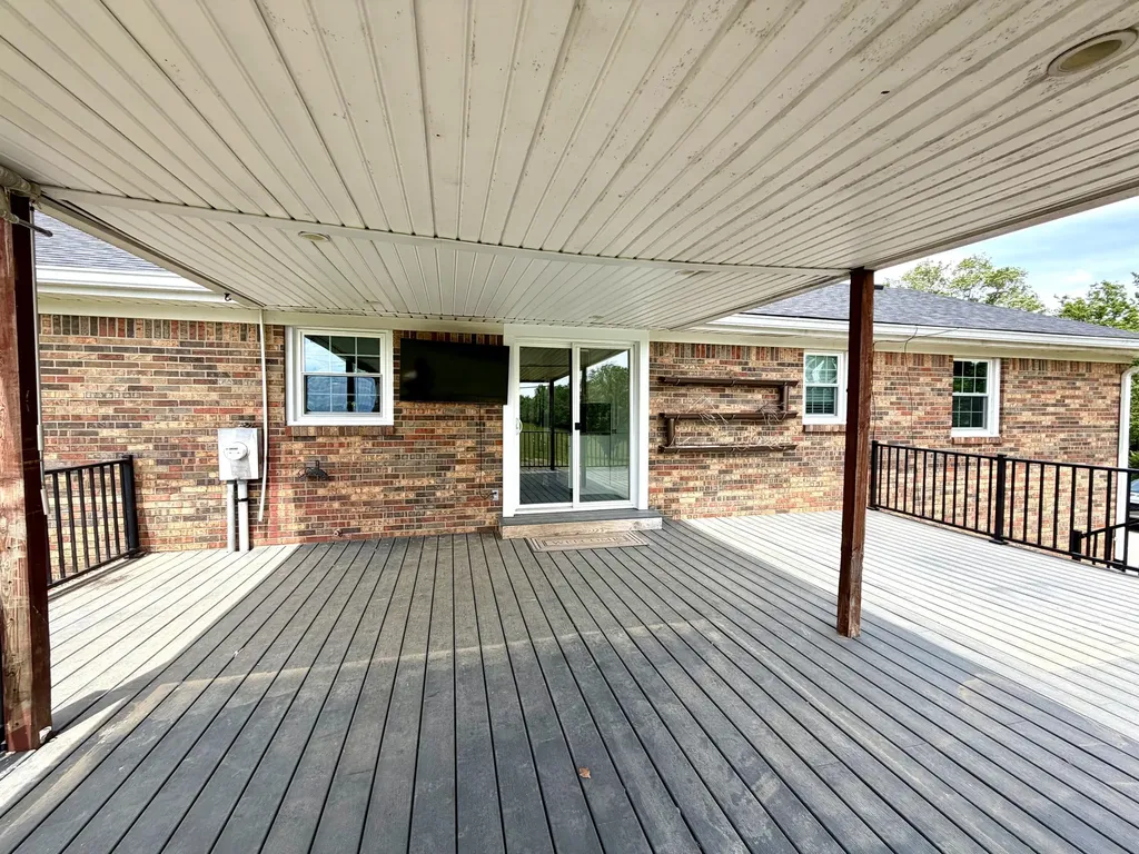 1636 Bellows Mill Road Harrodsburg KY 40330