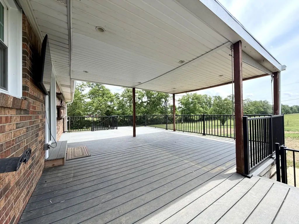 1636 Bellows Mill Road Harrodsburg KY 40330