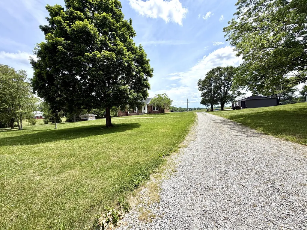 1636 Bellows Mill Road Harrodsburg KY 40330