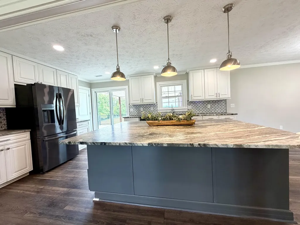 1636 Bellows Mill Road Harrodsburg KY 40330