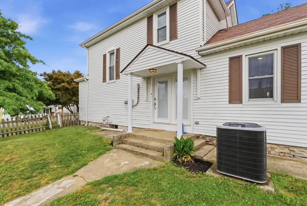 208 W Brown Street Nicholasville KY 40356