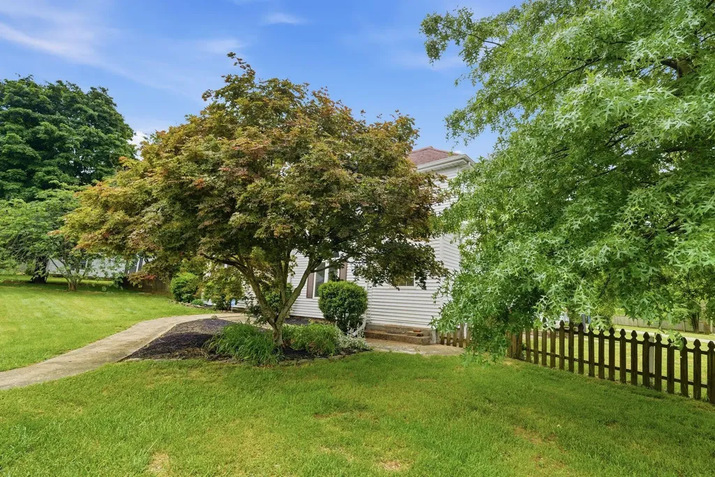 208 W Brown Street Nicholasville KY 40356
