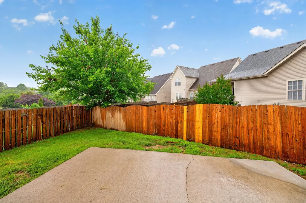 3008 Adwalton Road Lexington KY 40509