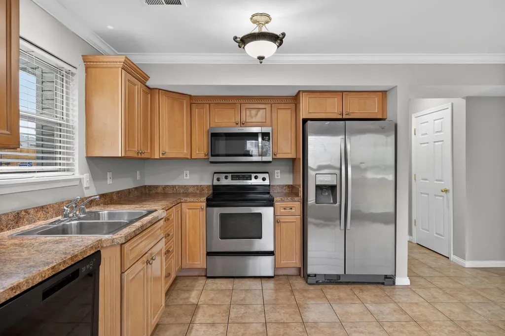 3008 Adwalton Road Lexington KY 40509
