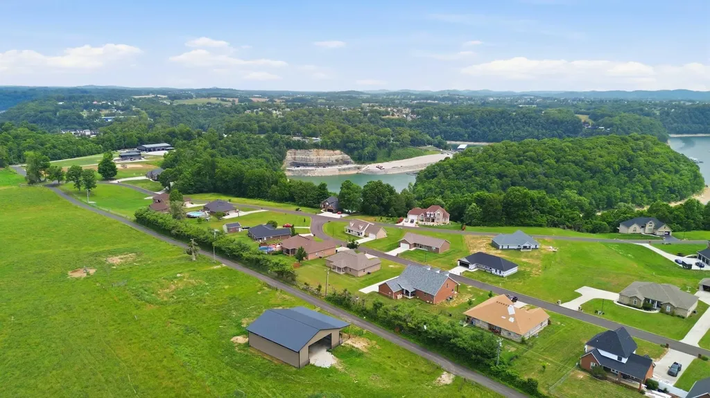 61 Knoll Court Nancy KY 42544