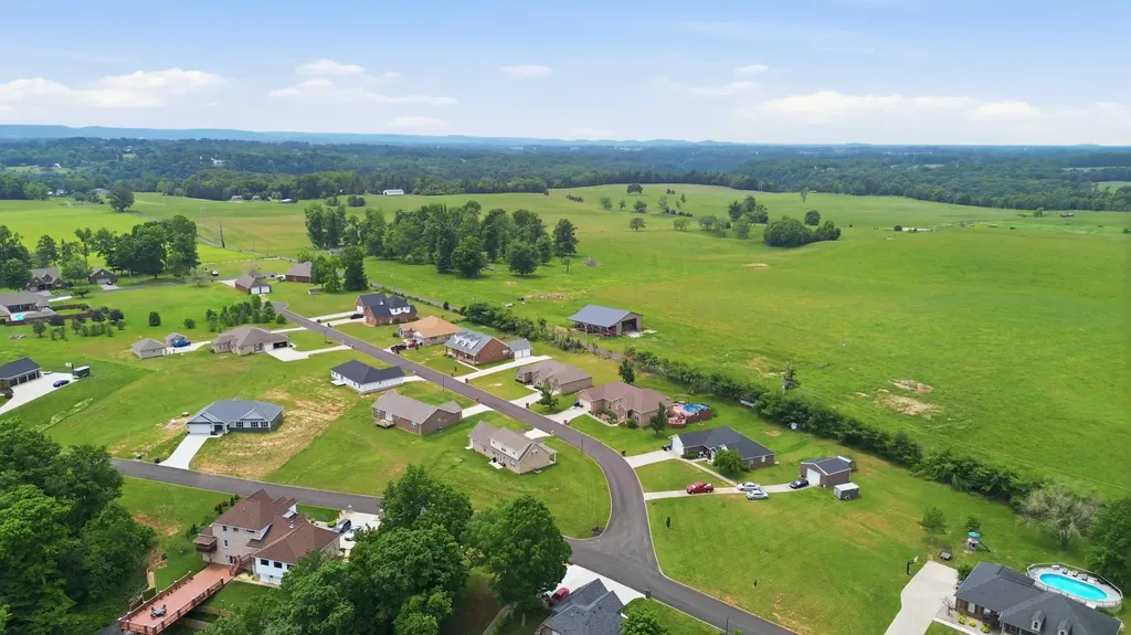 61 Knoll Court Nancy KY 42544