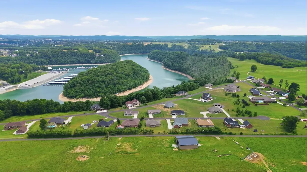 61 Knoll Court Nancy KY 42544