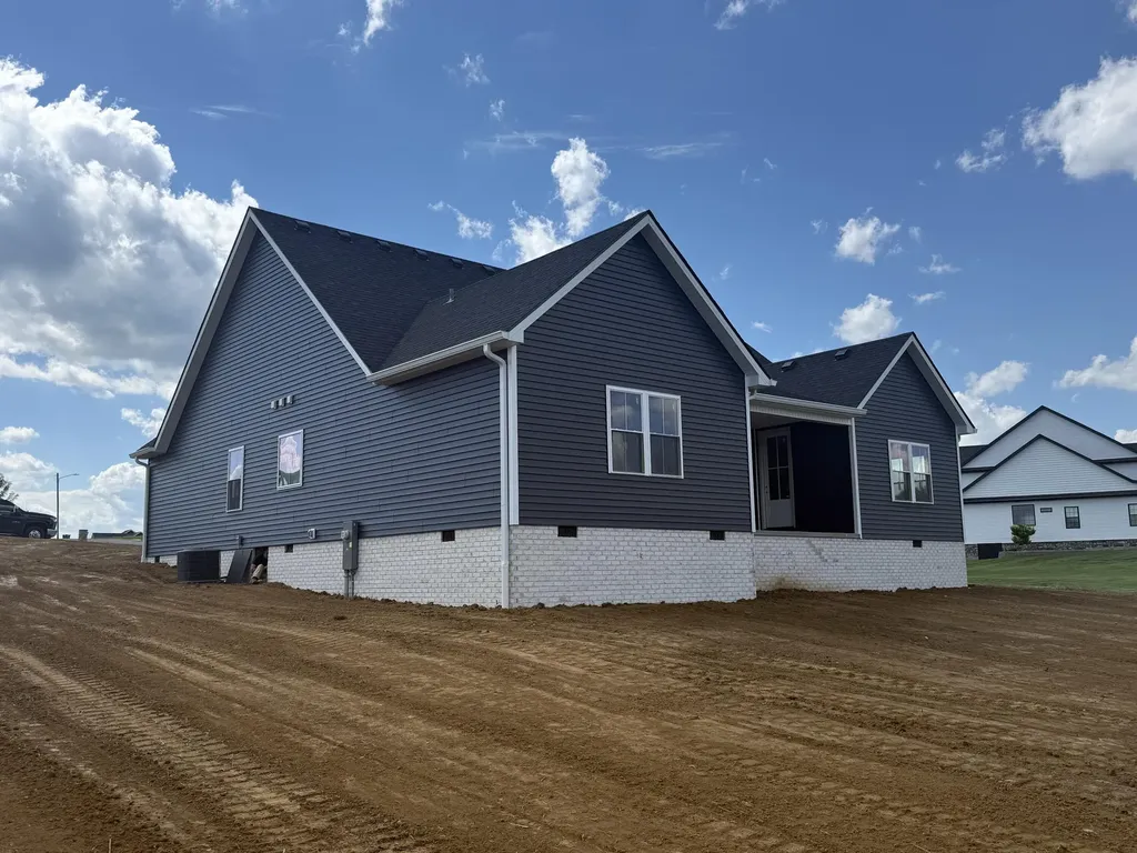 922 Wheatfield Road Harrodsburg KY 40330