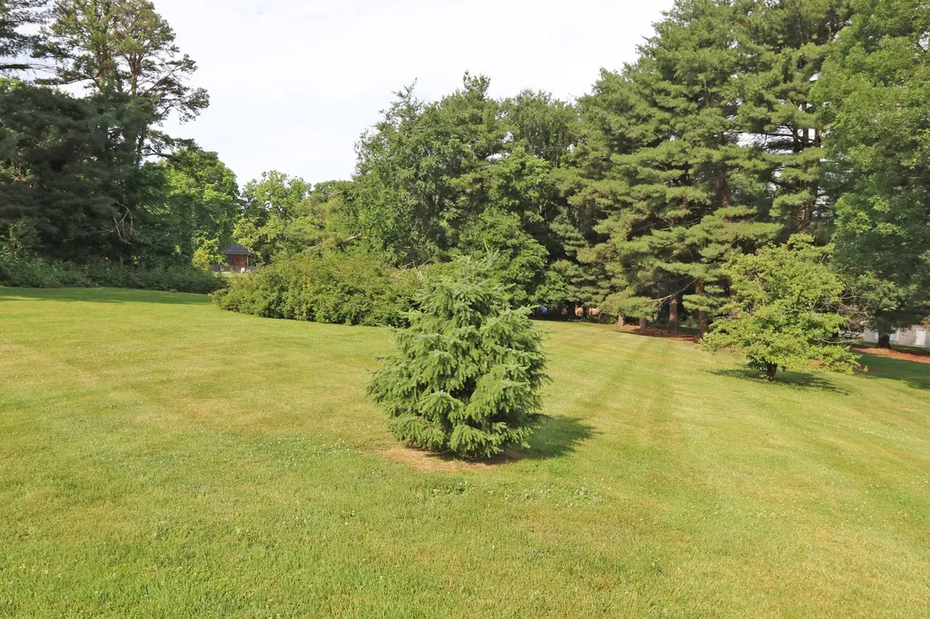 3837 Gloucester Drive Lexington KY 40510