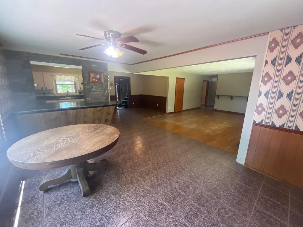 2009 Redd Road Lexington KY 40510