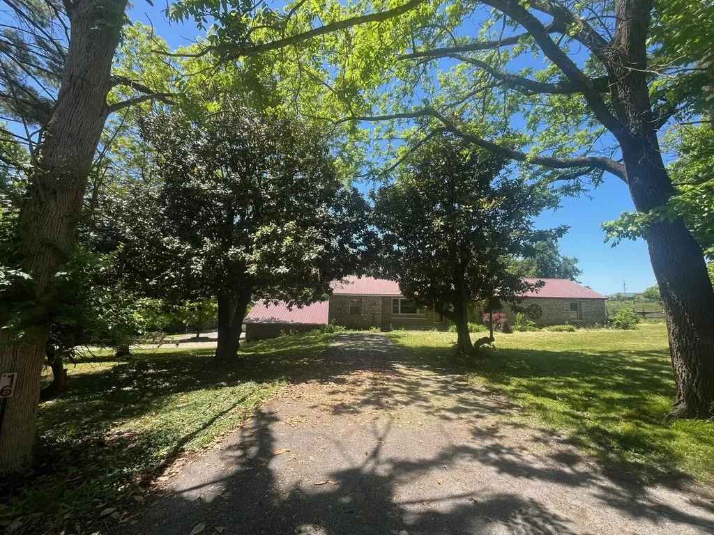 2009 Redd Road Lexington KY 40510