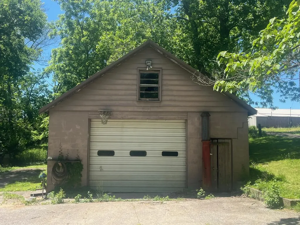 2009 Redd Road Lexington KY 40510
