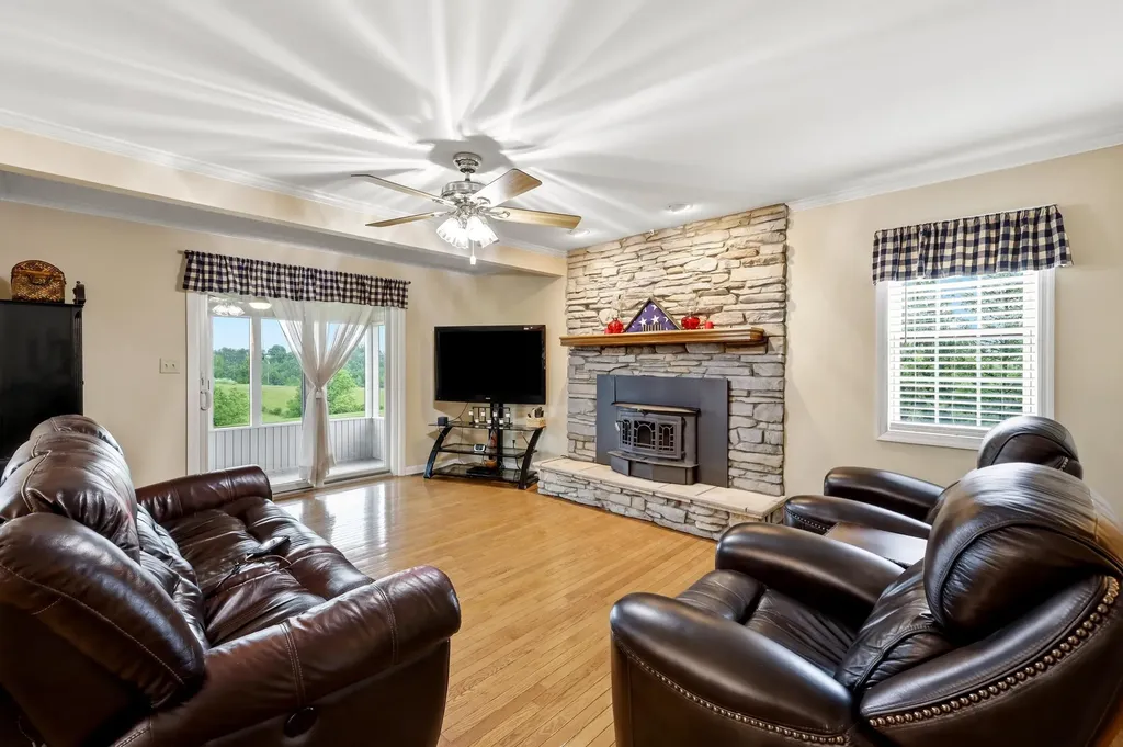 131 Beaver Drive Richmond KY 40475