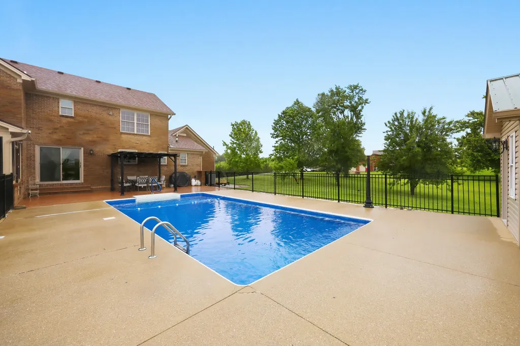 131 Beaver Drive Richmond KY 40475