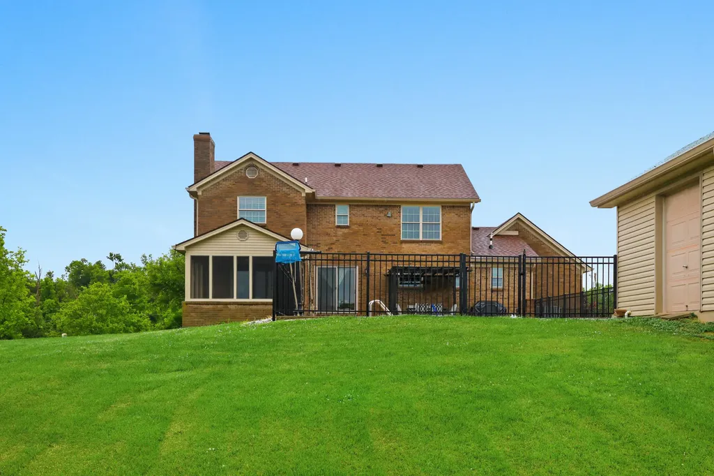 131 Beaver Drive Richmond KY 40475