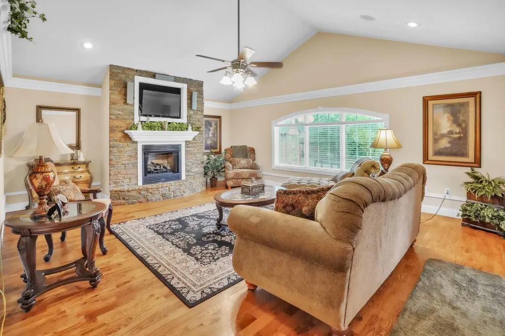91 White Tail Run Drive Somerset KY 42503
