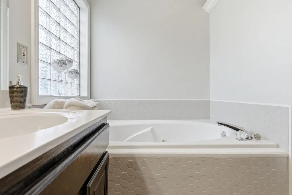 2265 Blackmoor Park Lane Lexington KY 40509