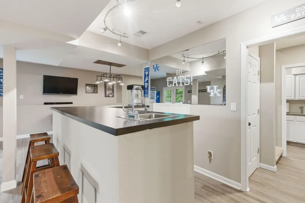 2265 Blackmoor Park Lane Lexington KY 40509
