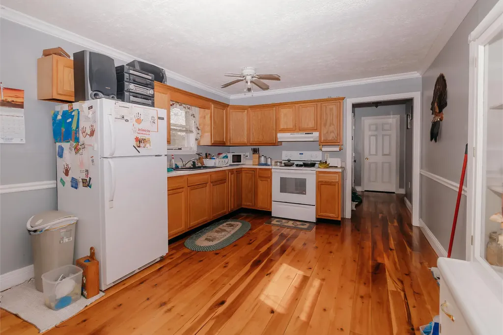 6177 746 Highway Wellington KY 40387