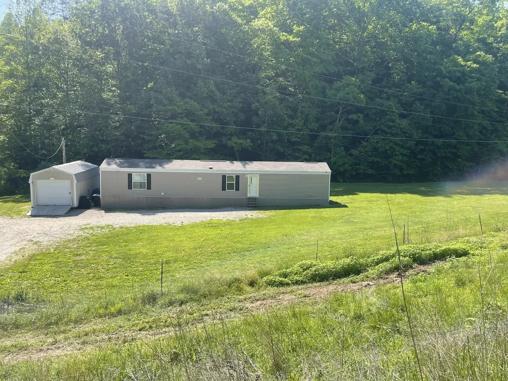 2003 Centerville Road West Liberty KY 41472