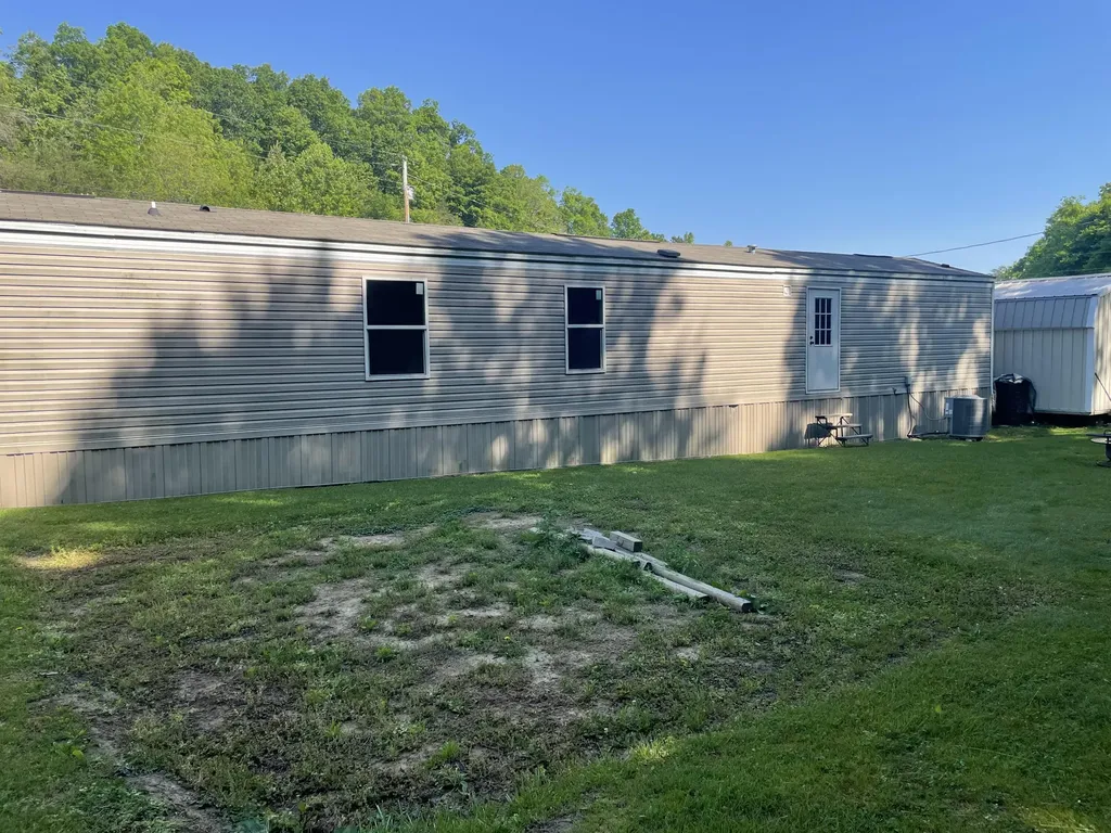 2003 Centerville Road West Liberty KY 41472