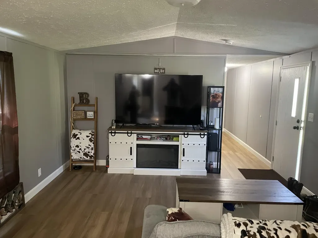 2003 Centerville Road West Liberty KY 41472
