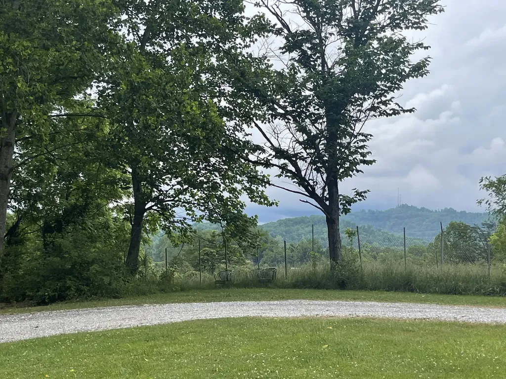 504 A J Gray Cemetery Road Flat Lick KY 40935