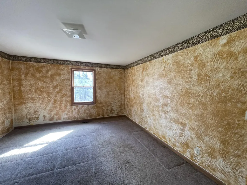 504 A J Gray Cemetery Road Flat Lick KY 40935