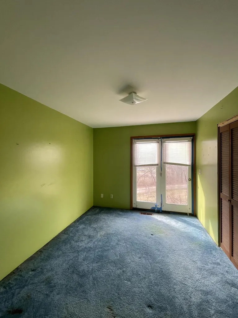 504 A J Gray Cemetery Road Flat Lick KY 40935