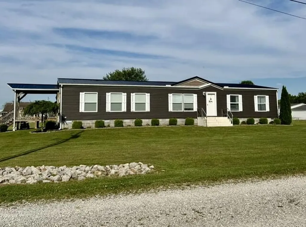 716 Old Midland Trail Salt Lick KY 40371
