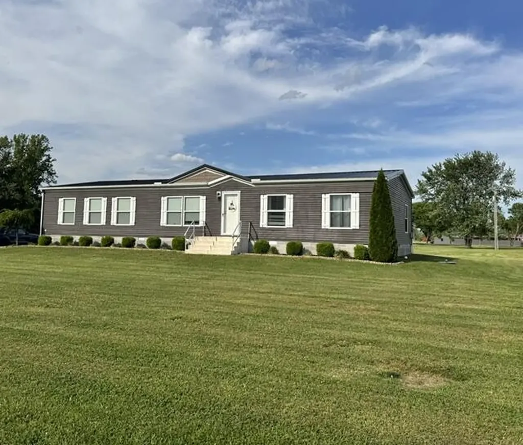 716 Old Midland Trail Salt Lick KY 40371