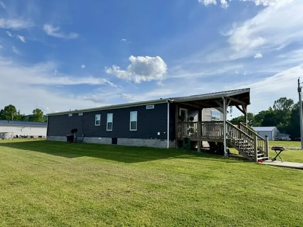 716 Old Midland Trail Salt Lick KY 40371