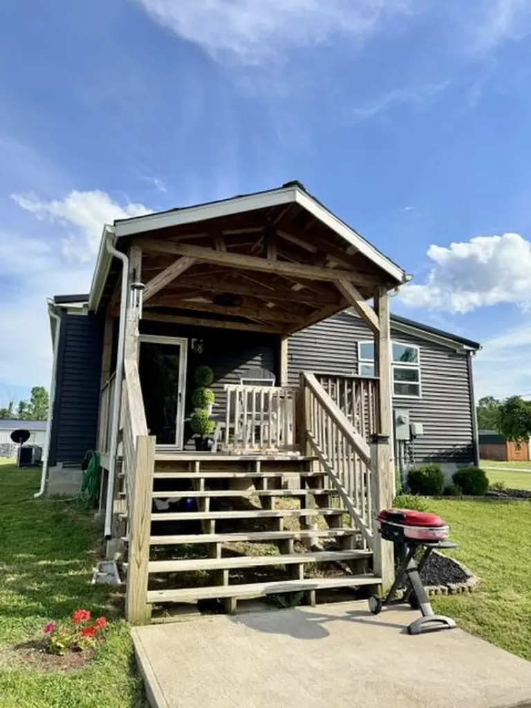 716 Old Midland Trail Salt Lick KY 40371