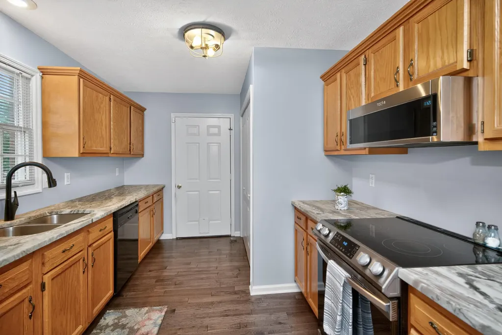 313 Platt Drive Nicholasville KY 40356
