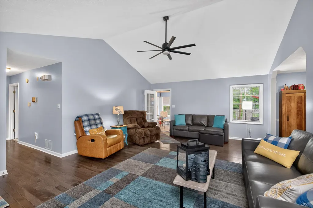 313 Platt Drive Nicholasville KY 40356