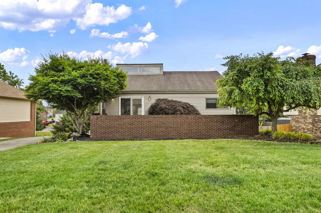3780 Dicksonia Drive Lexington KY 40517