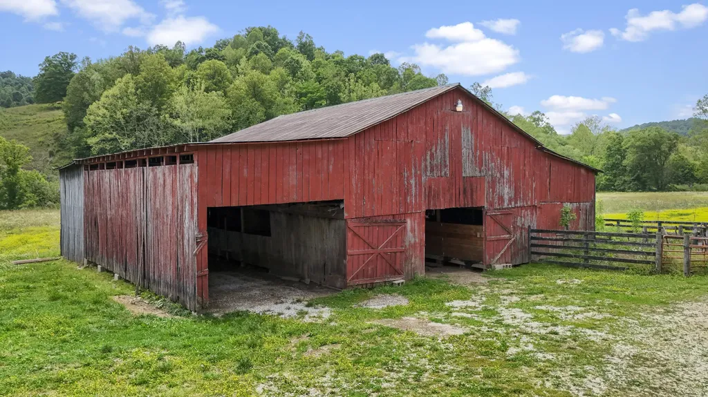 4088 State Highway 437 West Liberty KY 41472